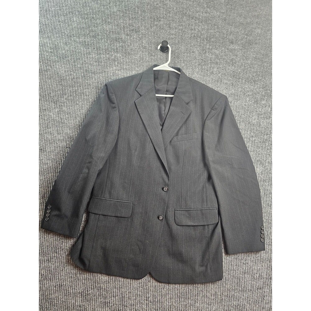 BARRINGTON MEN'S SUIT-DARK GRAY PINSTRIPE -- 42R
